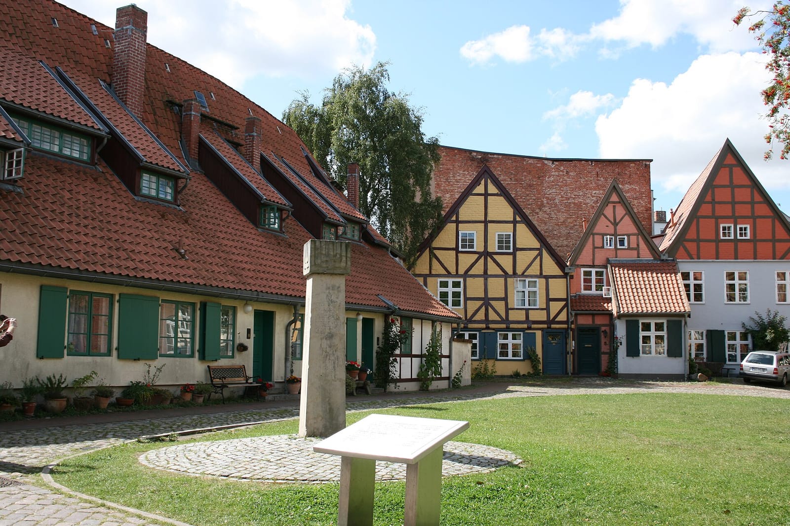 Zentrale photo 3