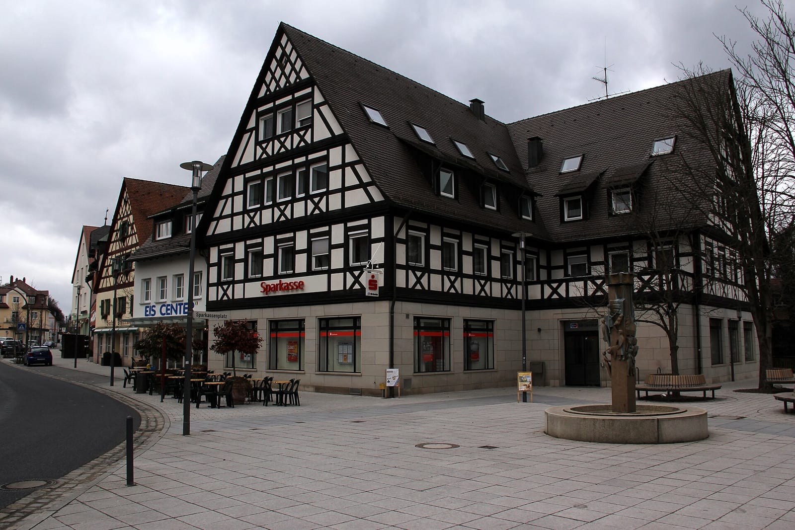 Eis Center photo 3