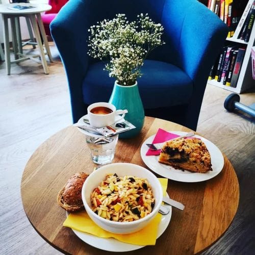 Bücher, Medien & mehr, Das Buchcafé photo 2