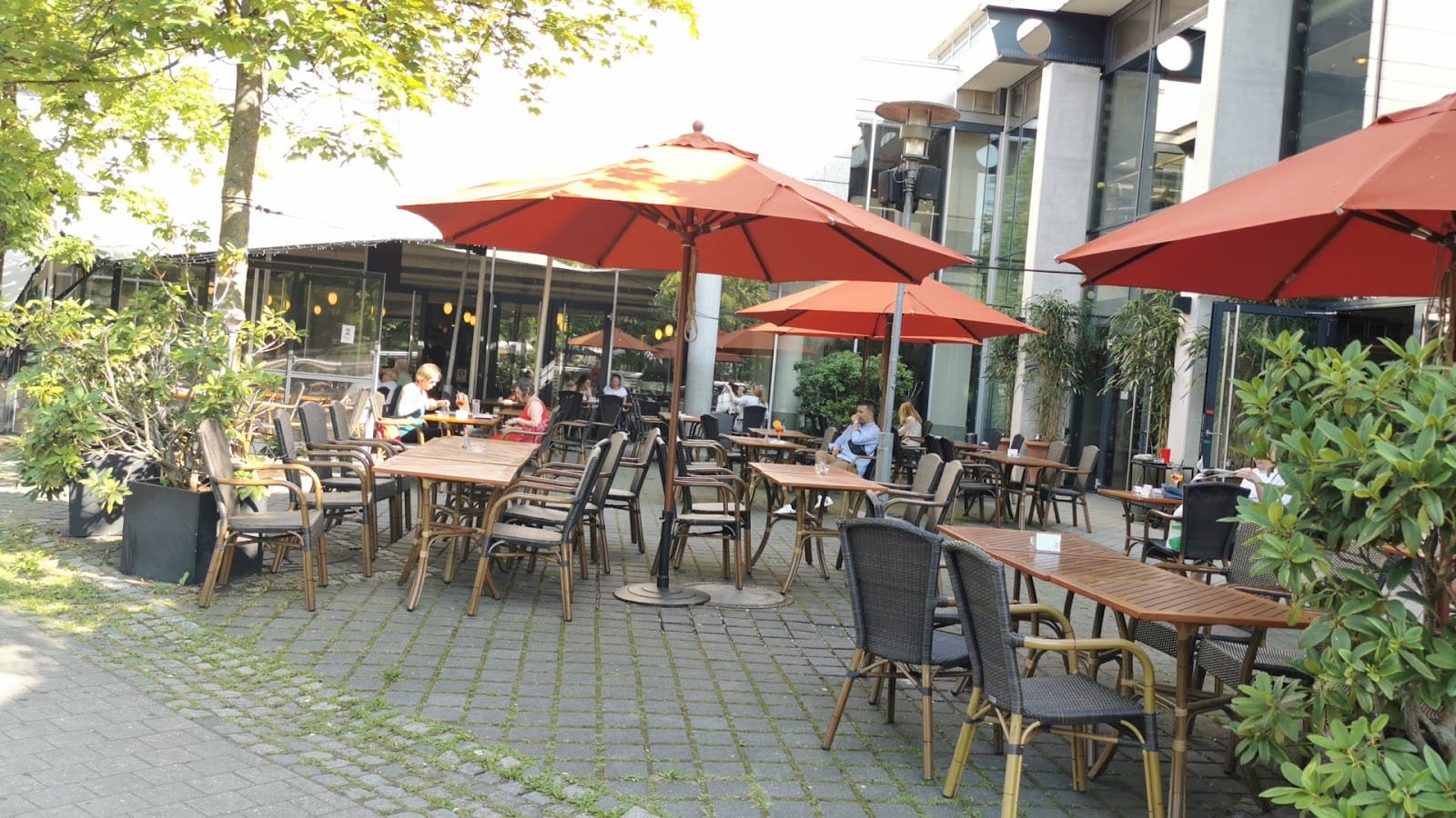 Zentral Bar