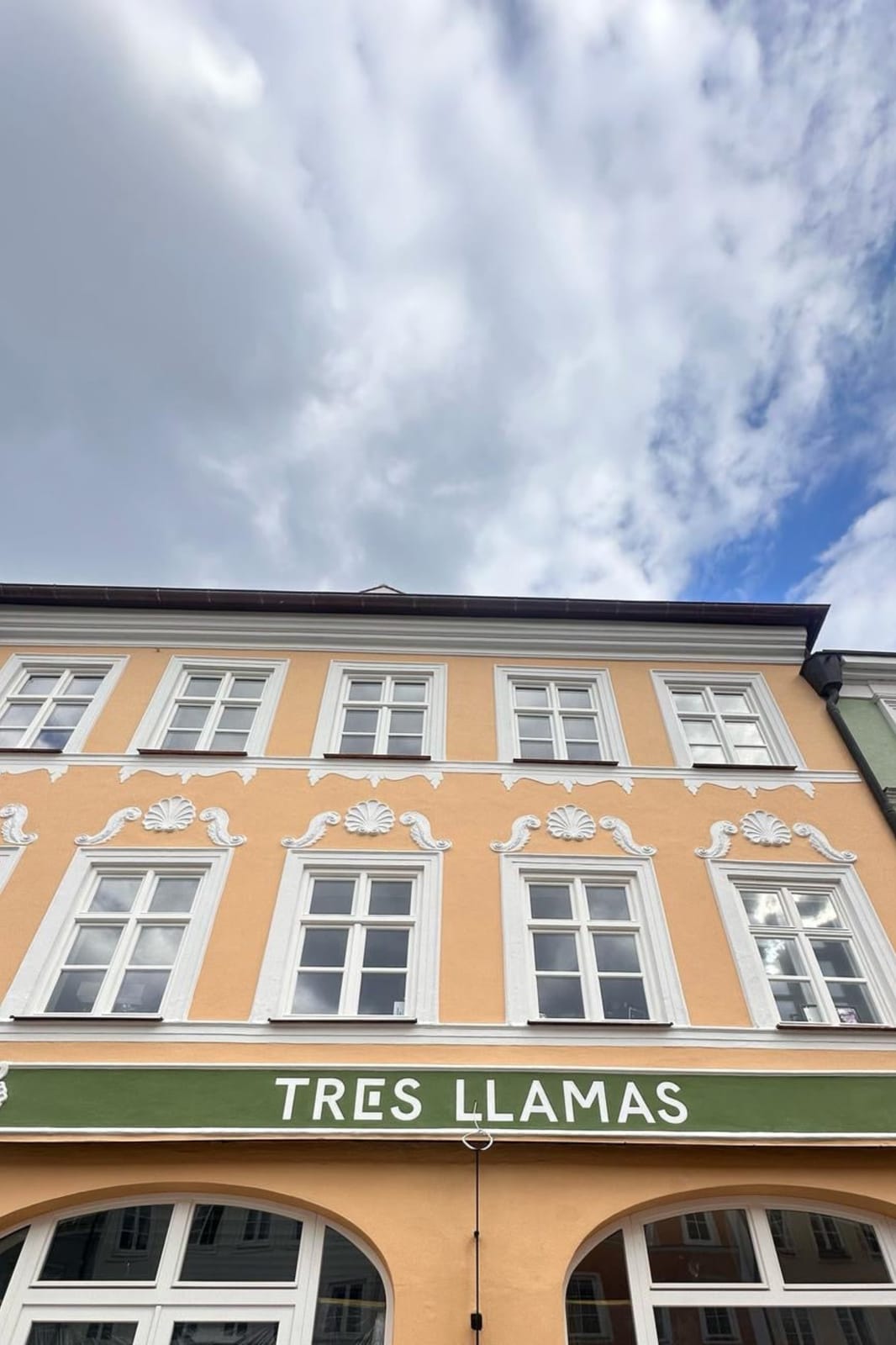 Tres Llamas photo 2