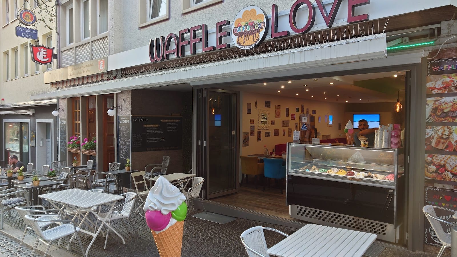 Waffle Love
