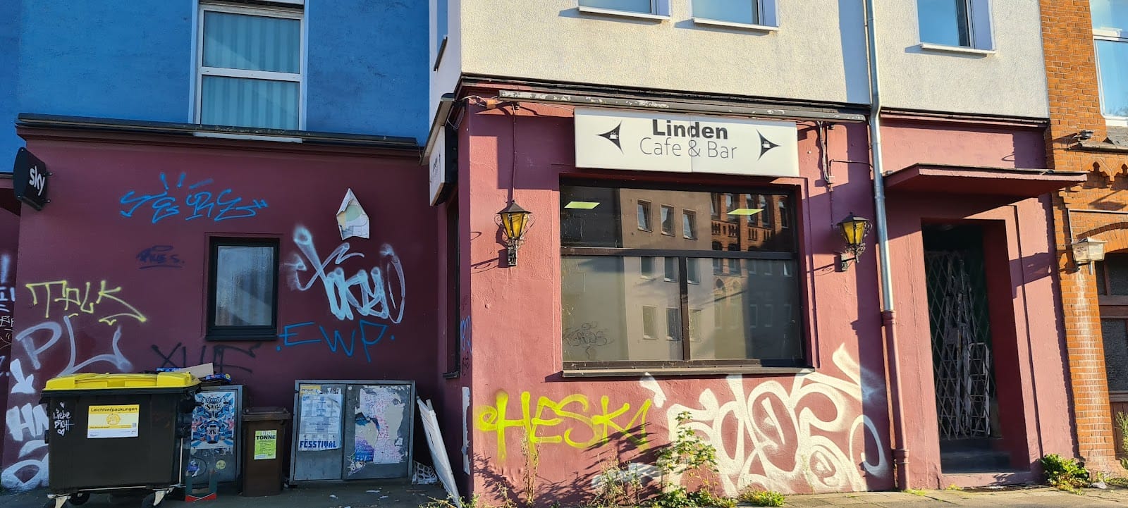 Linden Cafe & Bar