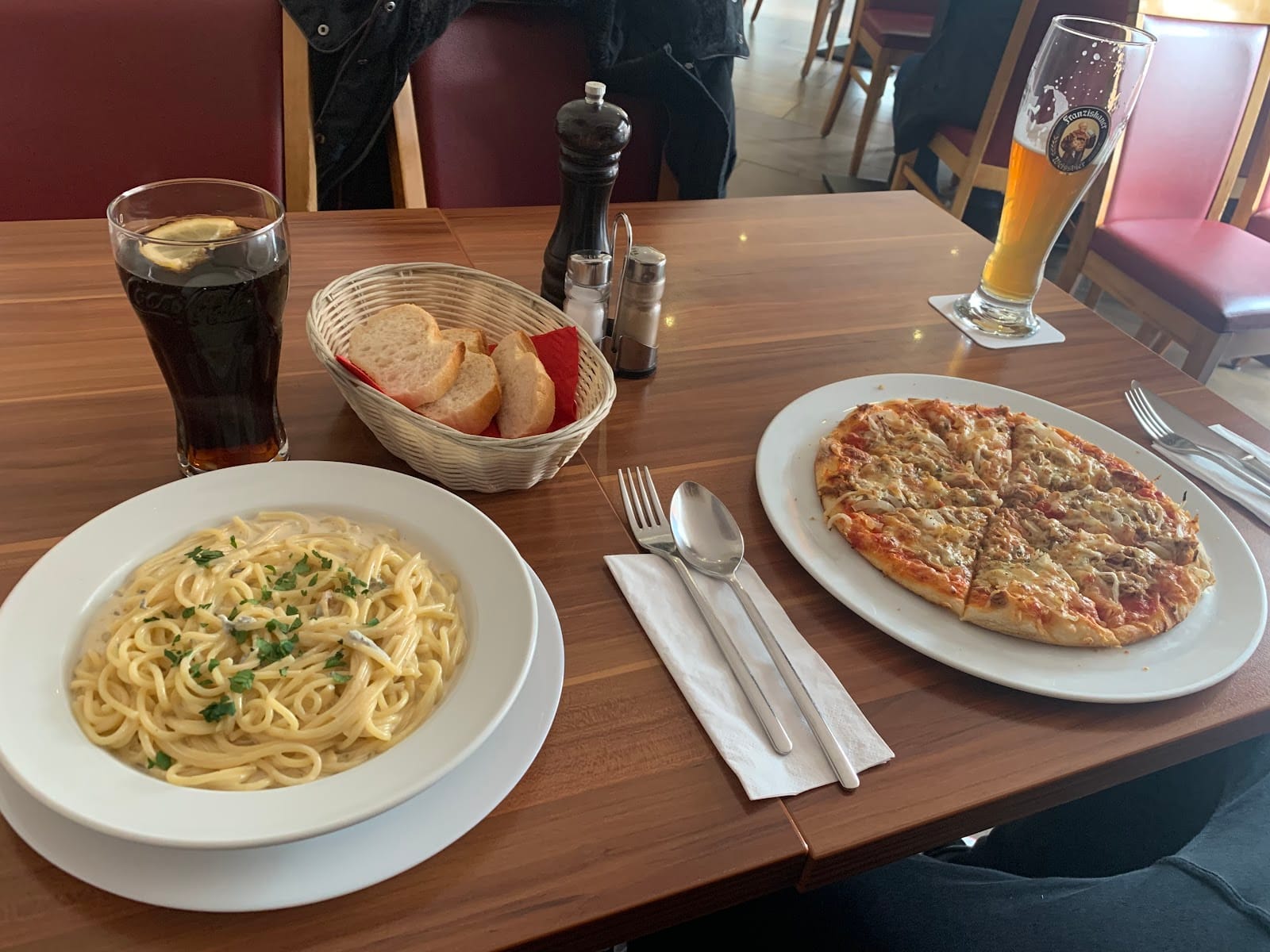 Cafe Bazar