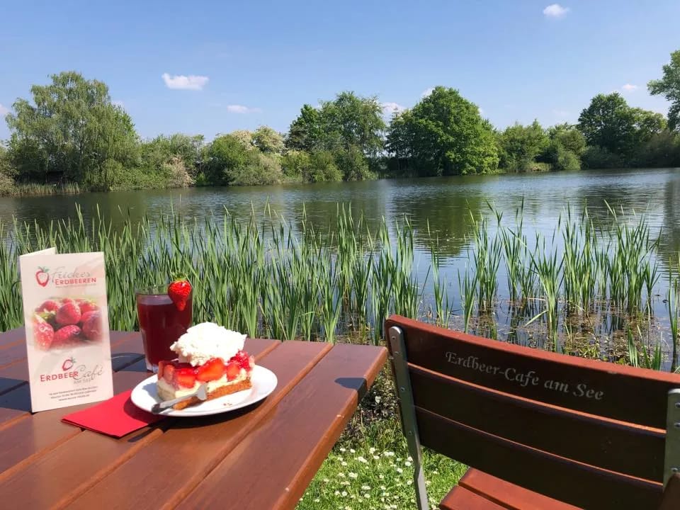 Frickes Erdbeer Cafe am See photo 7