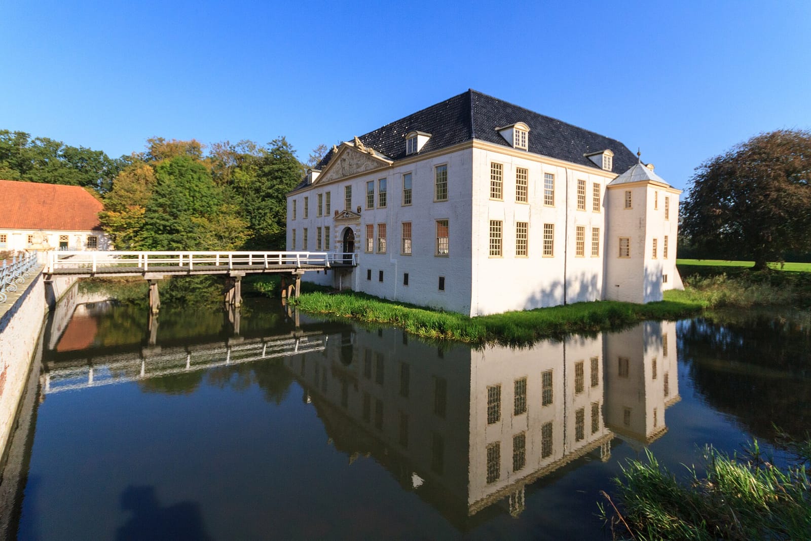 Dornumer Teestube - Café am Wasserschloss photo 2
