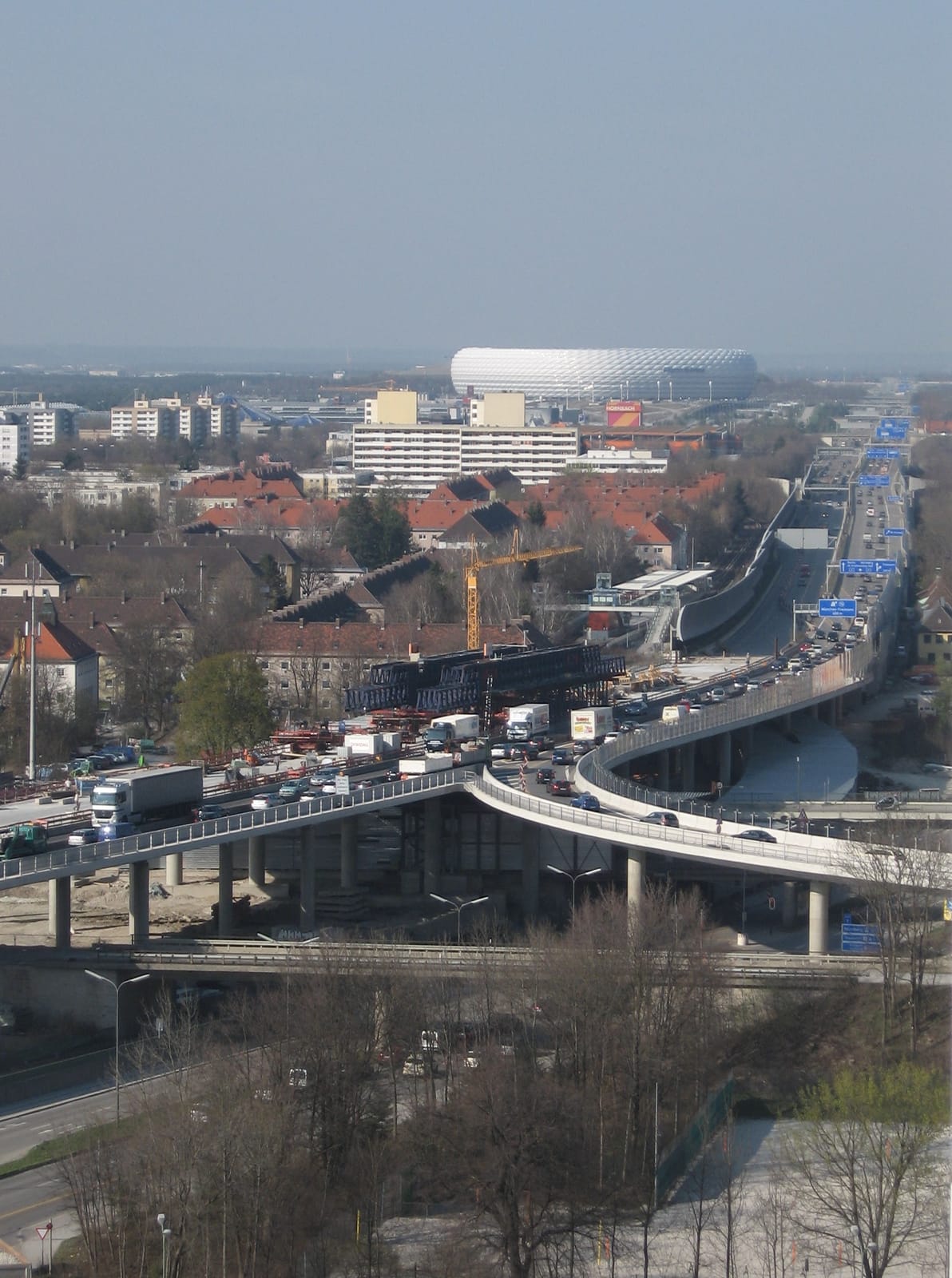 TribüHne