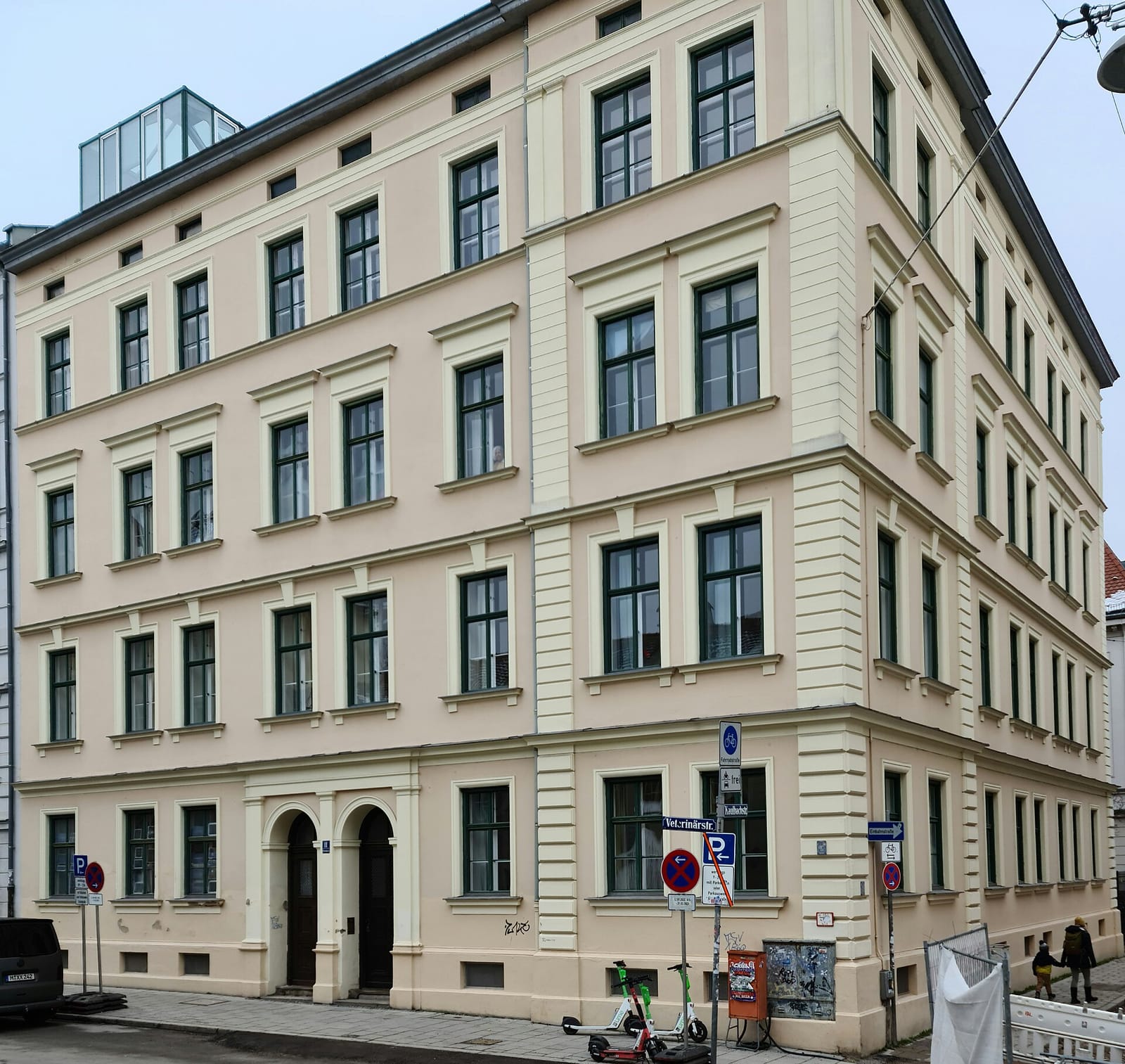 Königin 43 photo 3