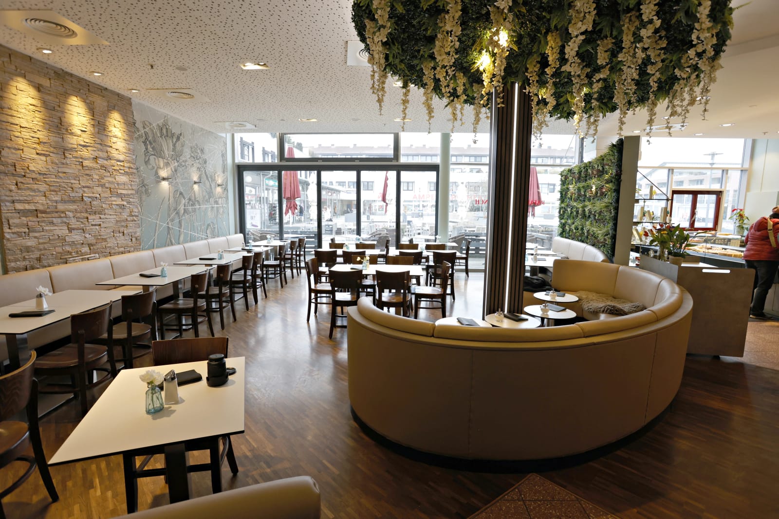 Rafael Café & Brunch photo 6