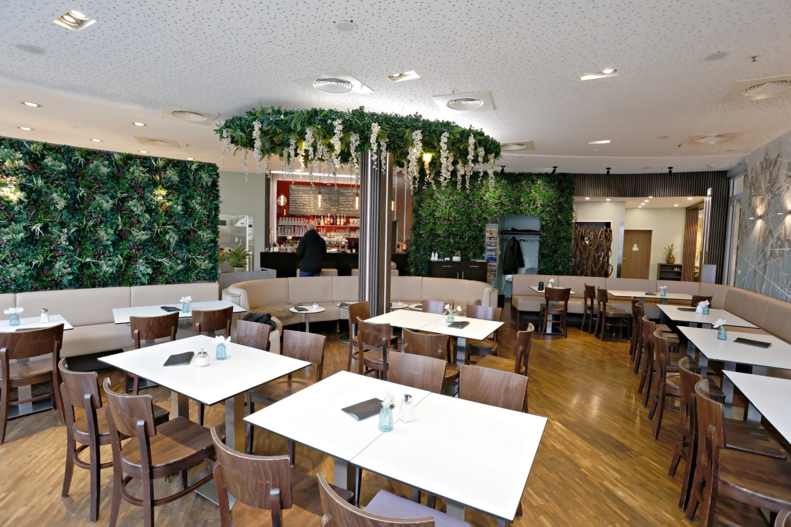 Rafael Café & Brunch photo 8