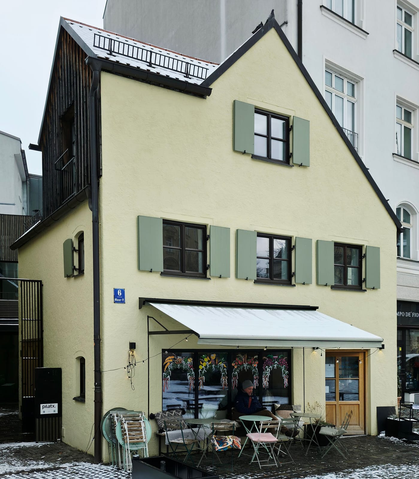 little cafe photo 4