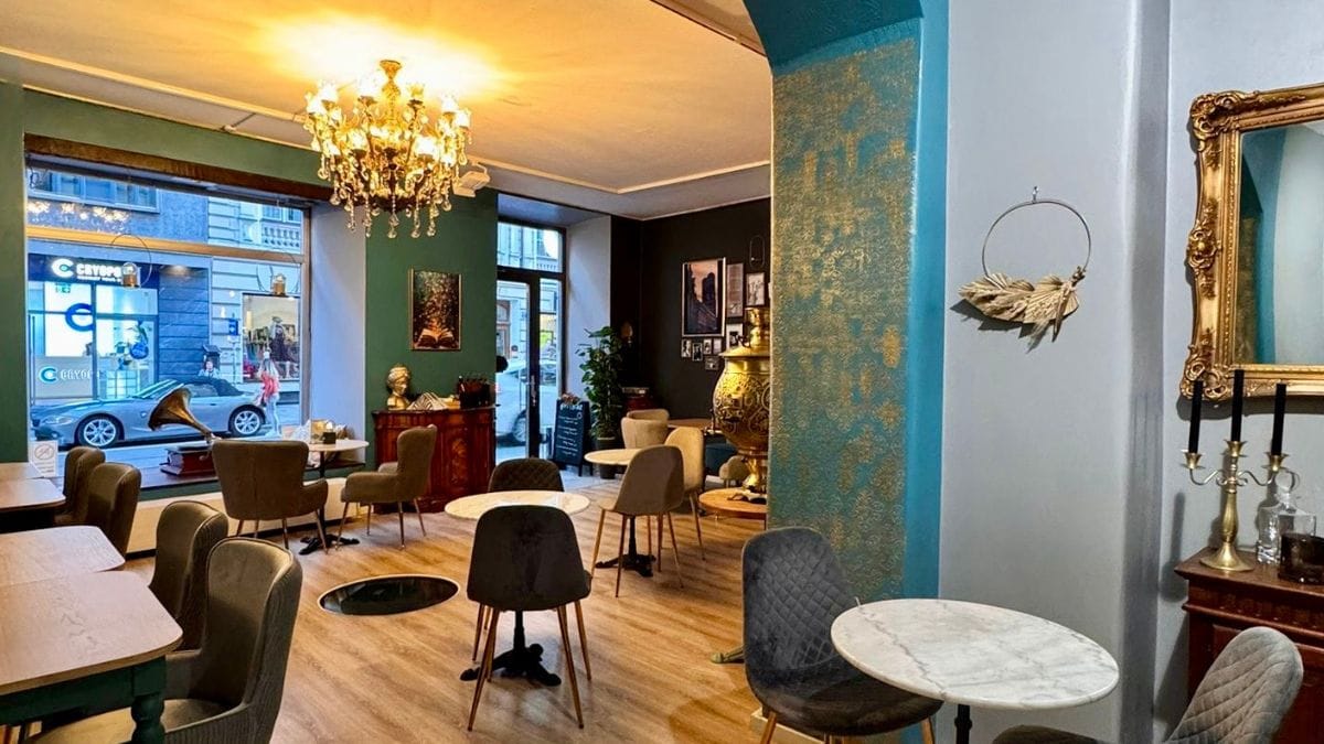 Cafe Vintage photo 2