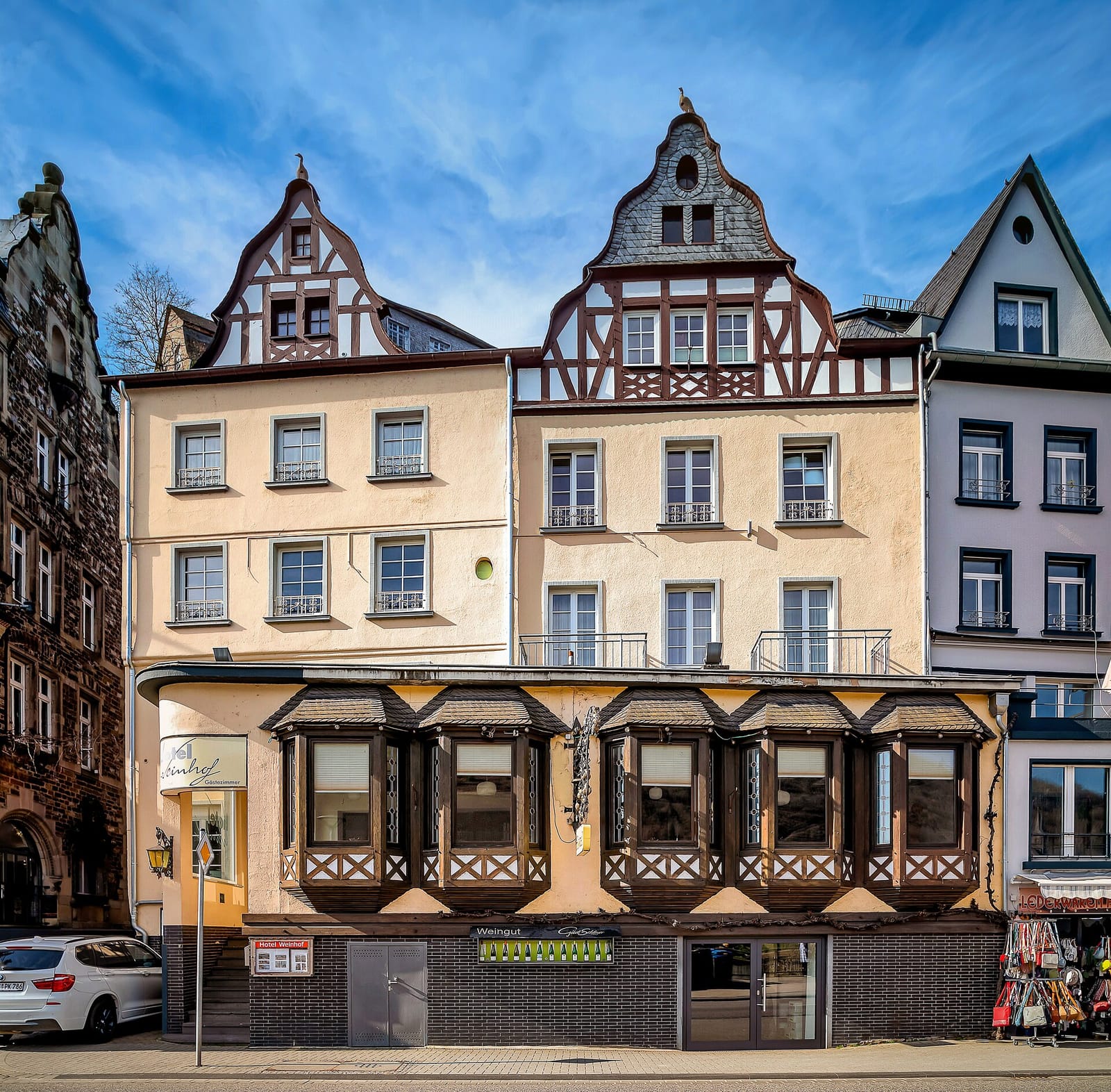 Burg- Café