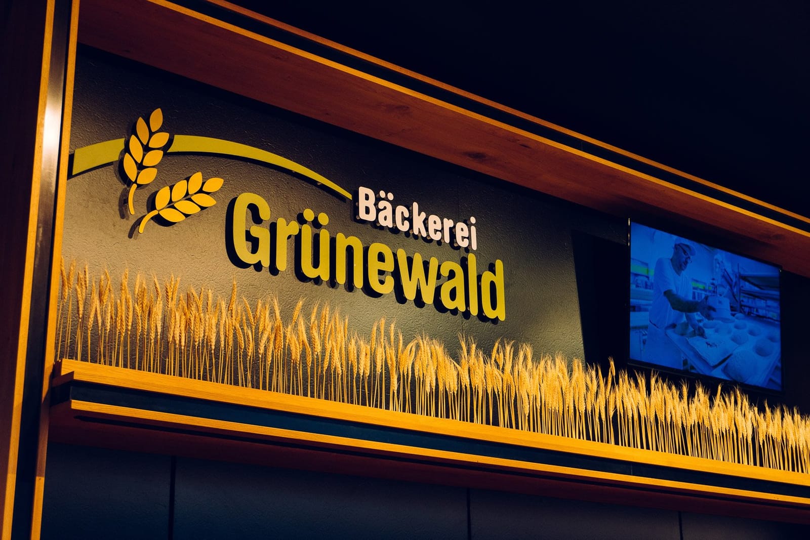 Café/Bäckerei Grünewald photo 4