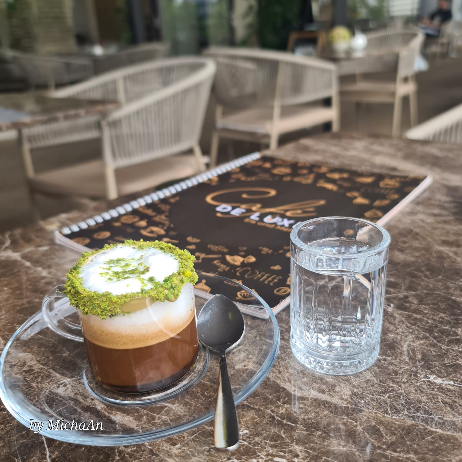 Café de Luxe