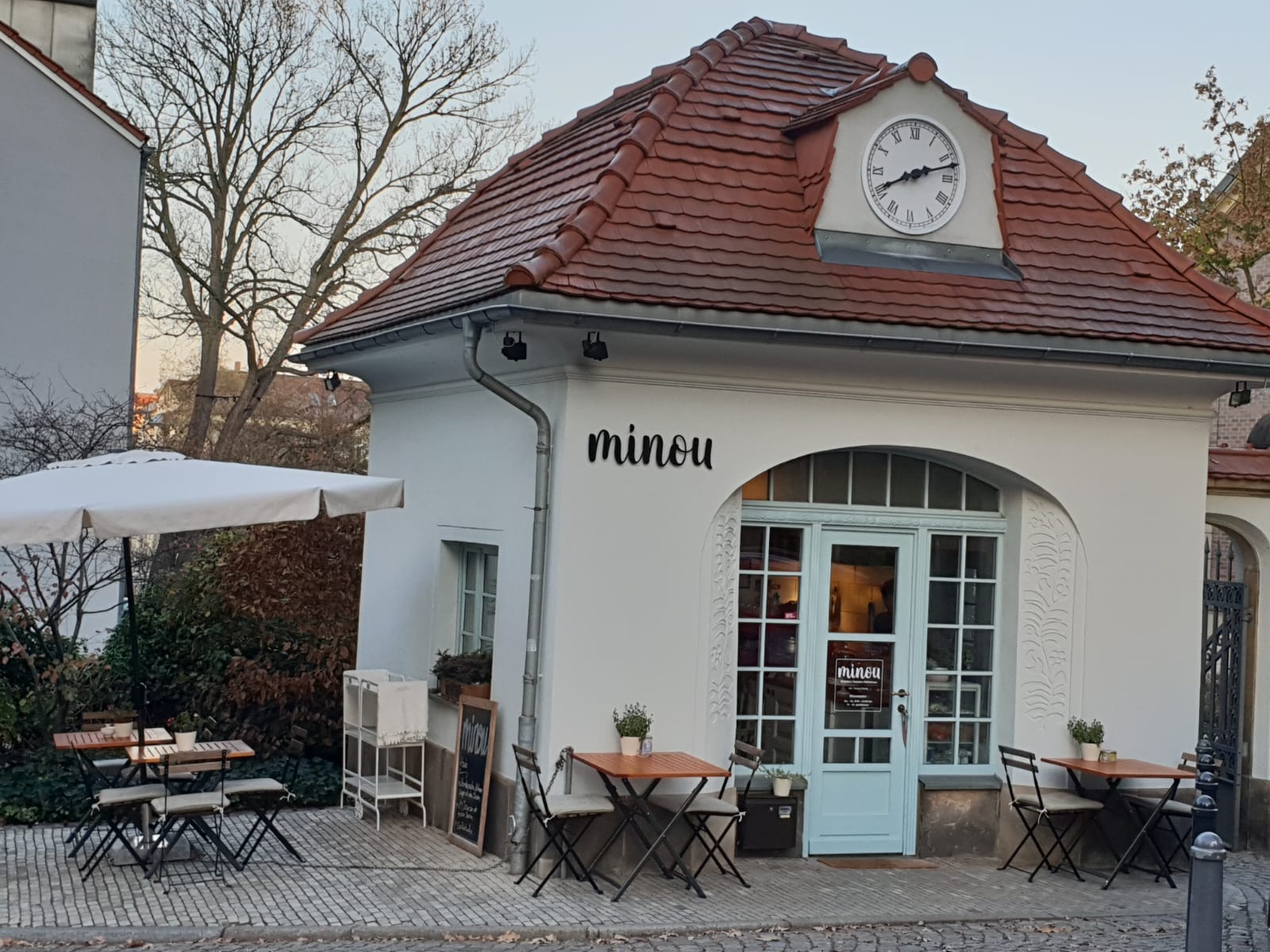 Minou - Dresdens kleinstes Kaffehaus