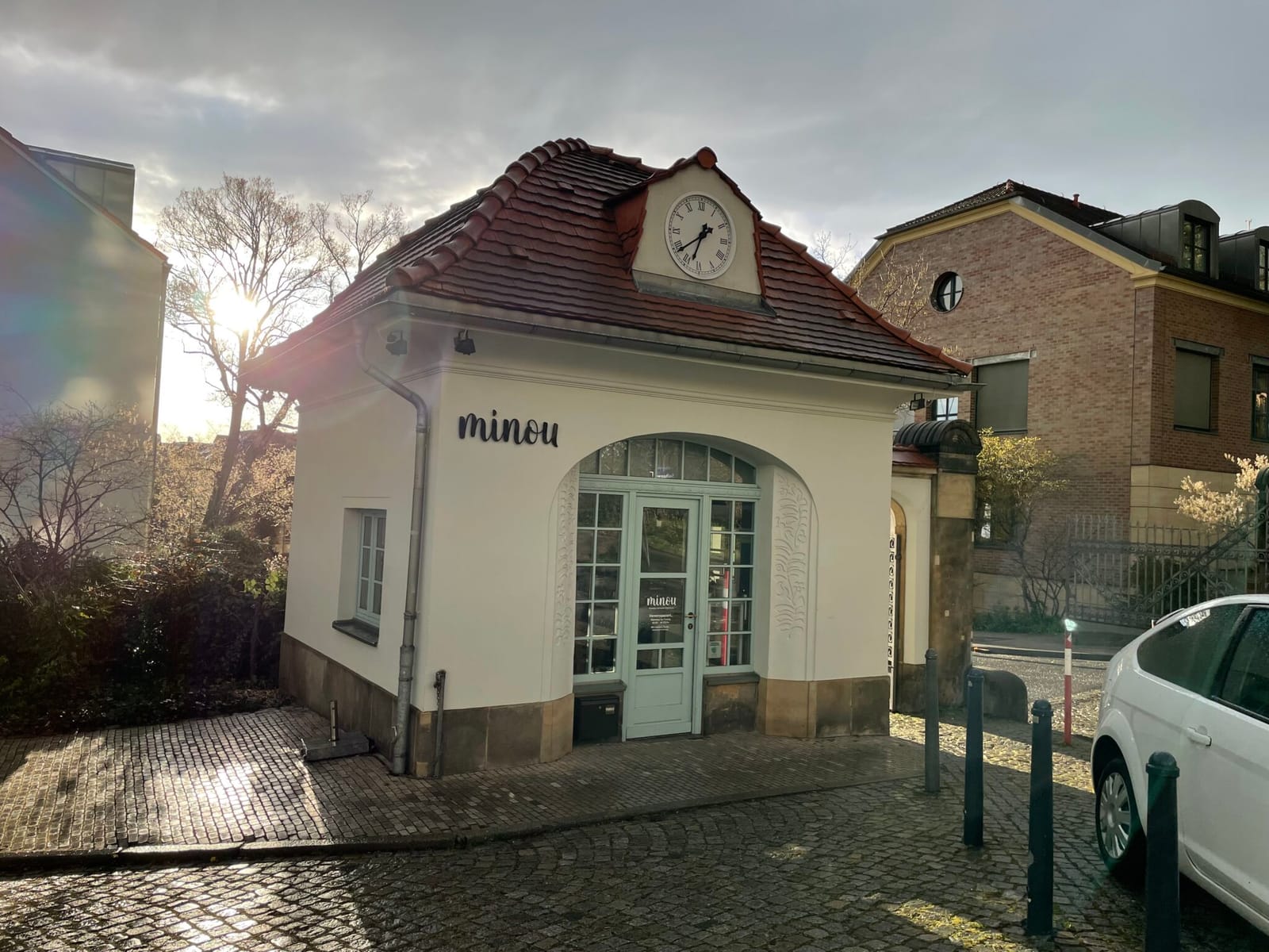 Minou - Dresdens kleinstes Kaffehaus photo 2