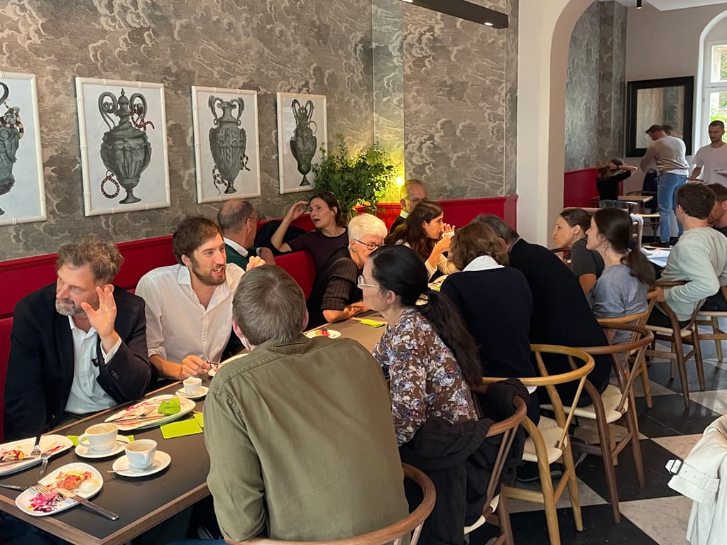 Oswaldz Café photo 3