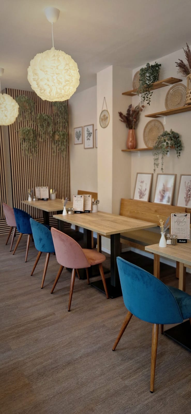 Café Azalea
