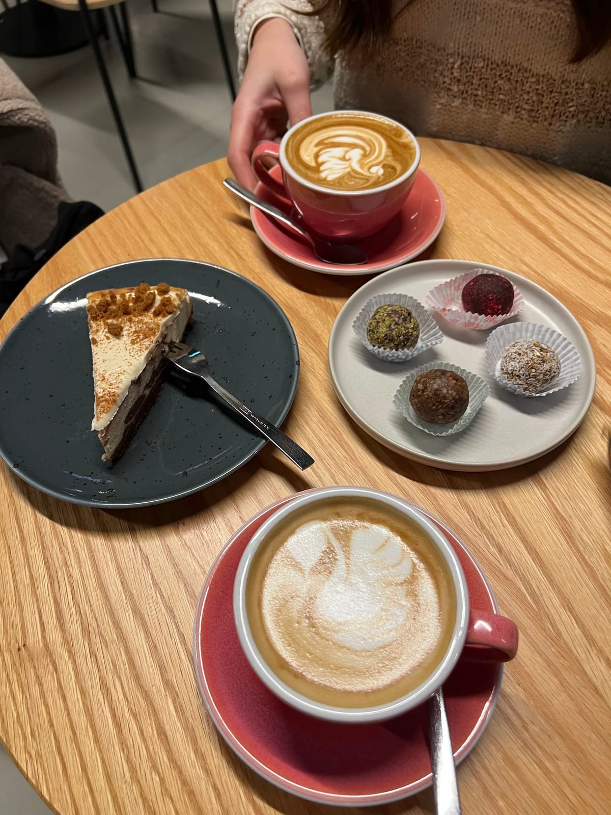 Cross River Café