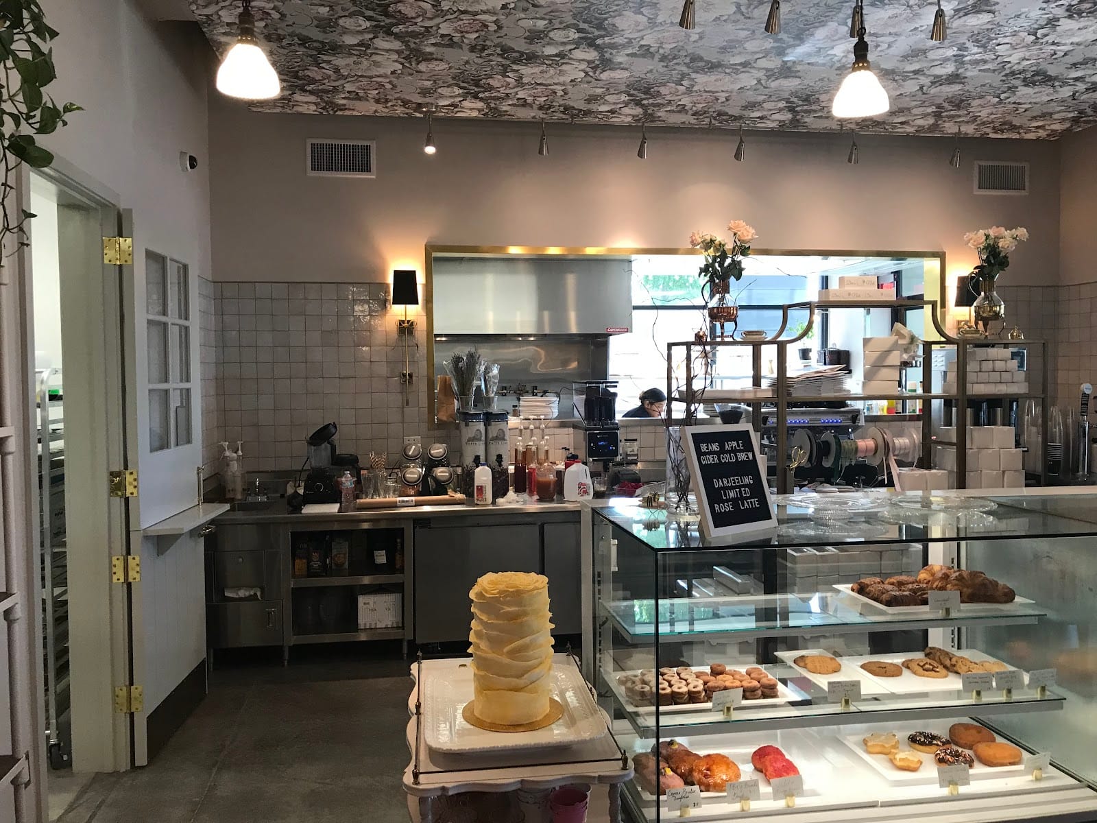 Sweet Dee's Bakeshop