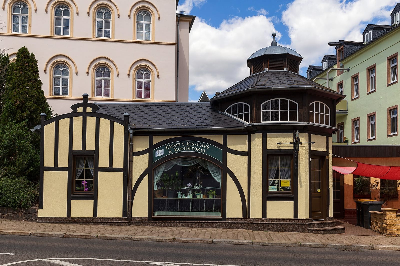 Ernst's Eis Café & Konditorei