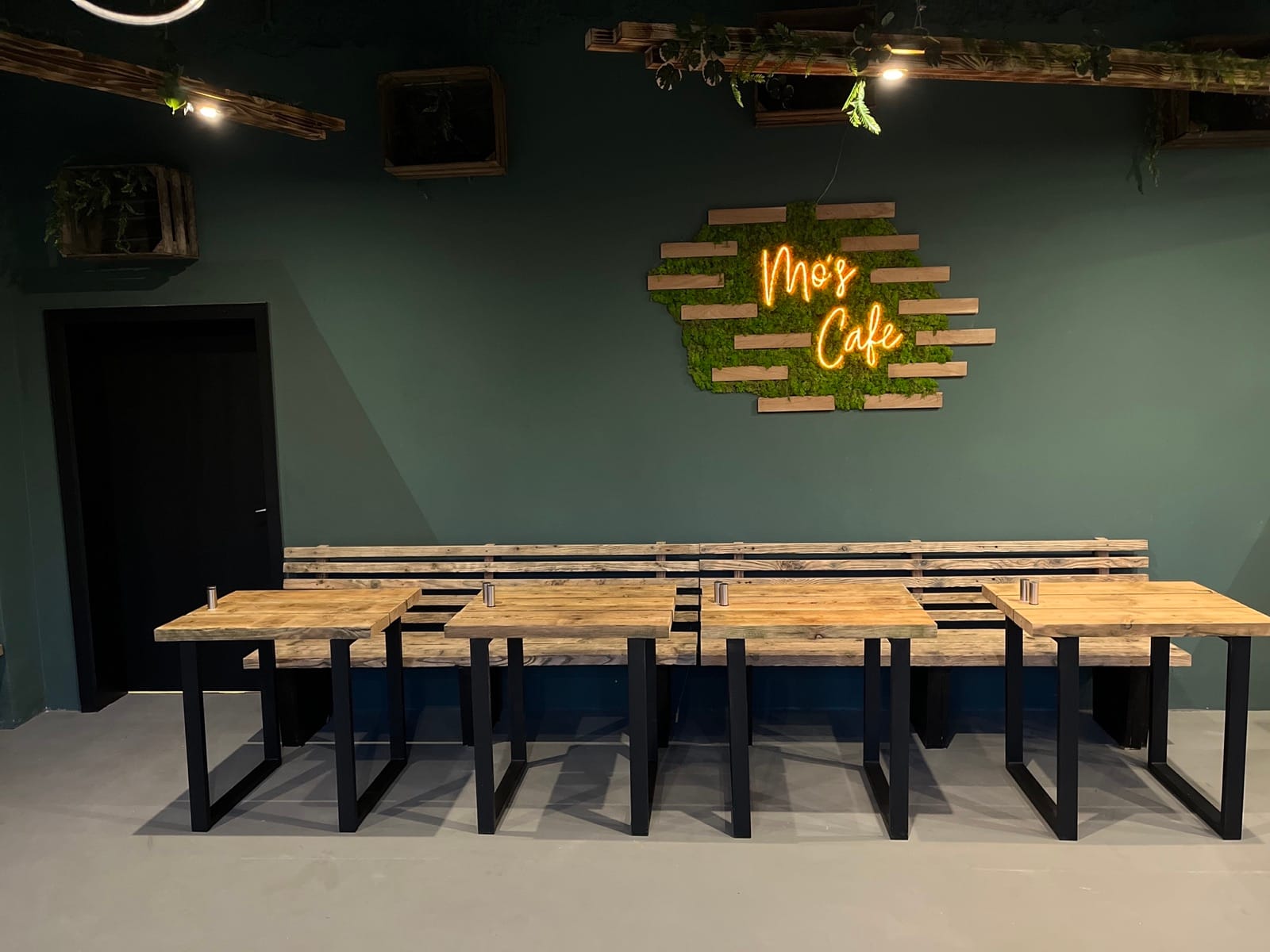 Mo's Café photo 6