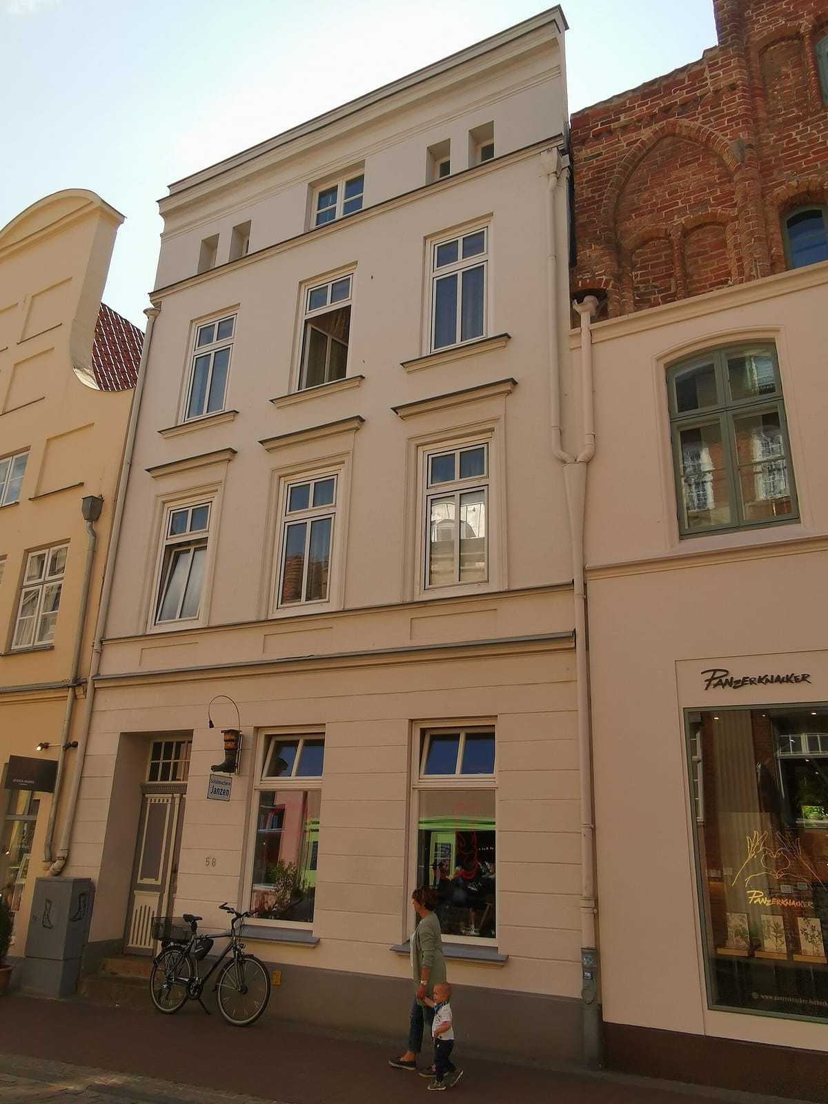UTER Konditoreibar