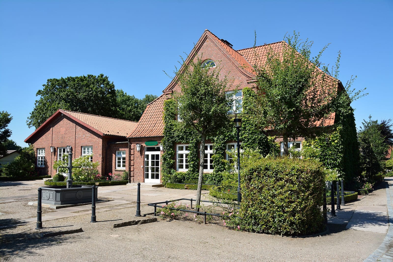 GLÜCKSQUELL photo 2