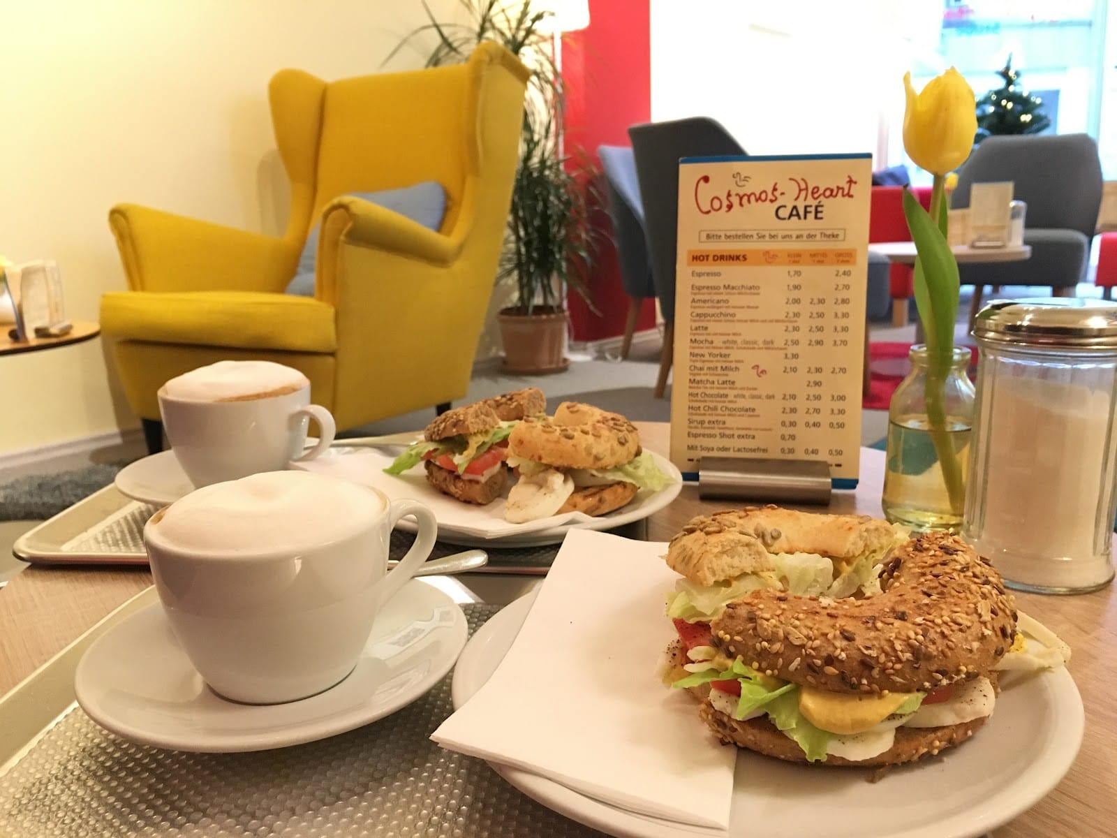 Cosmos-Heart Café