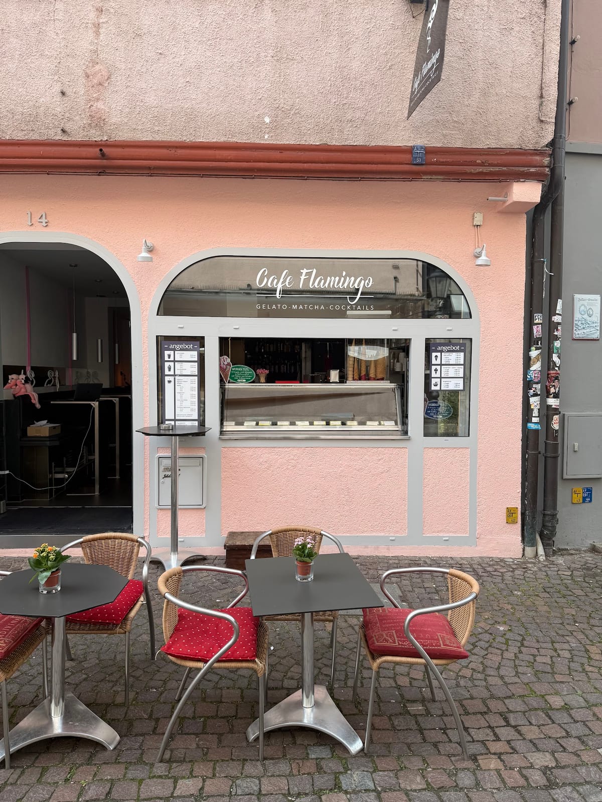 Cafe Flamingo