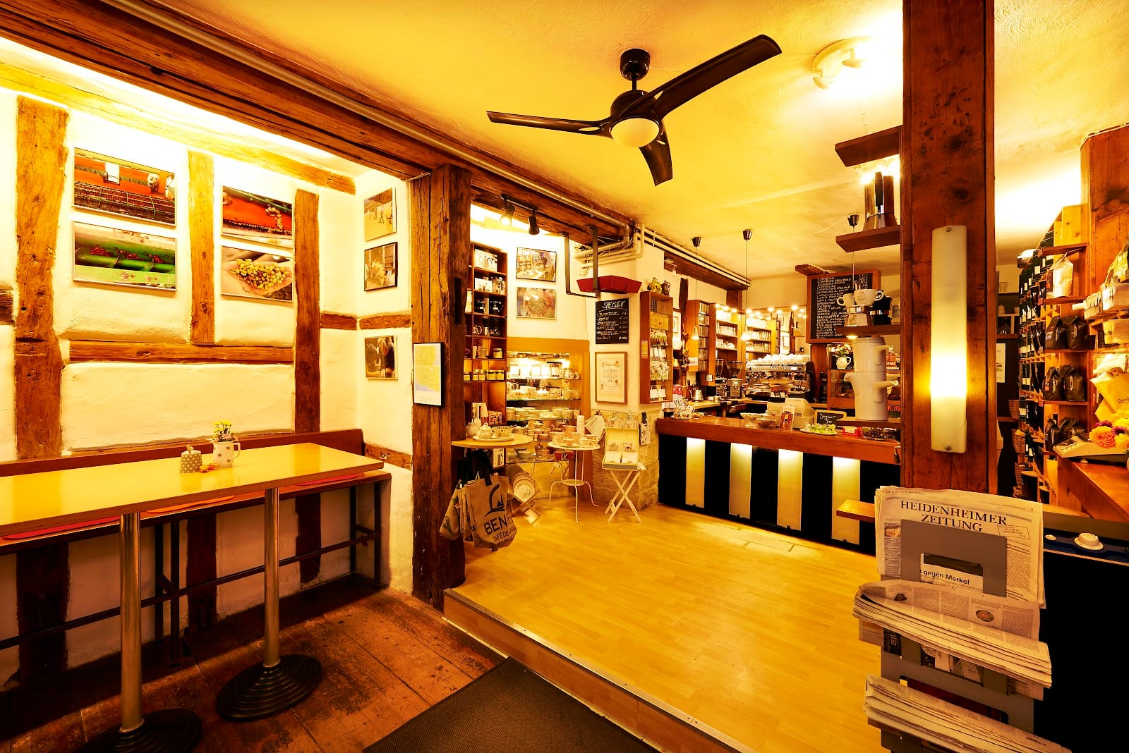 Schwarz Coffee Shop