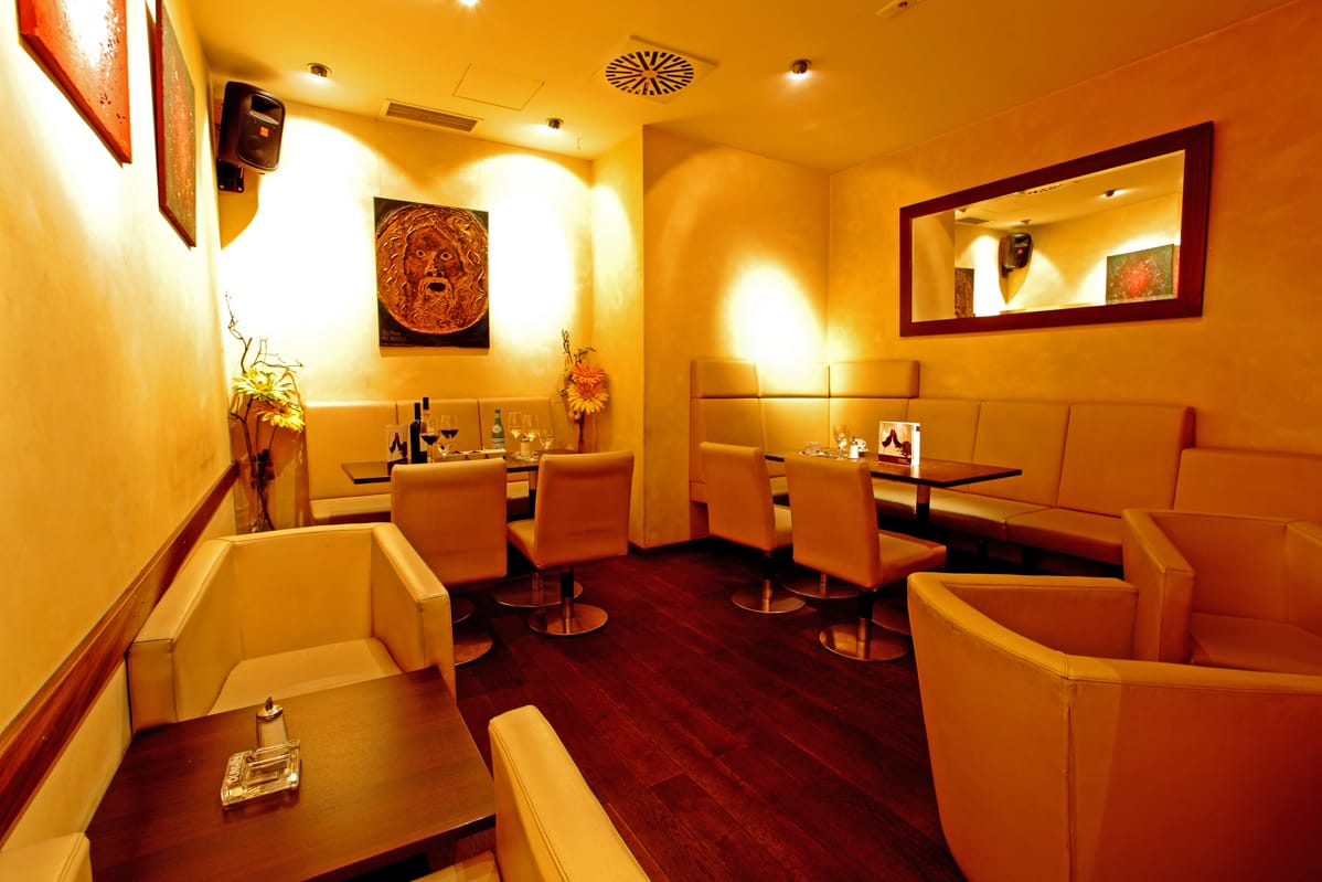 Mocca Espresso & Weinbar photo 5