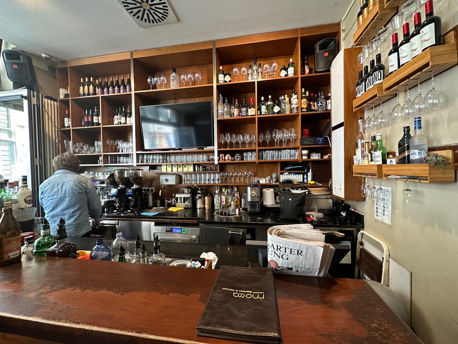 Mocca Espresso & Weinbar