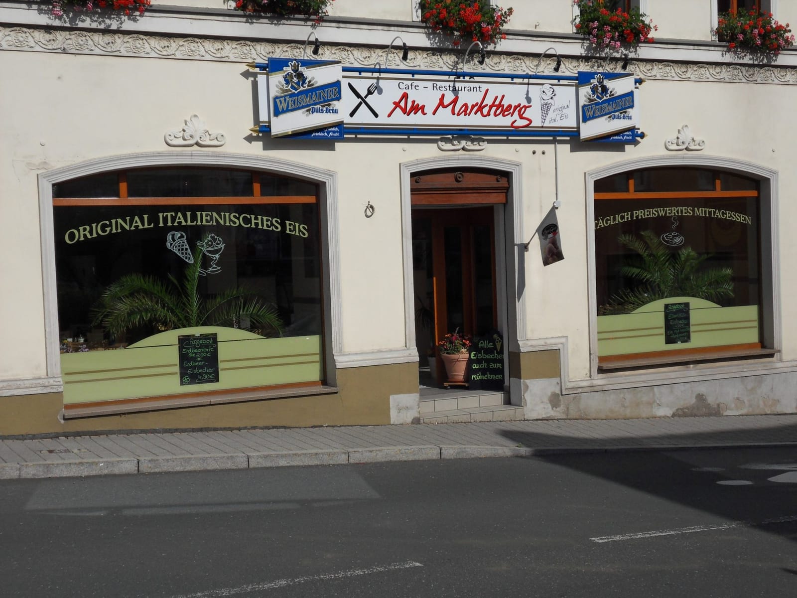 Eiscafe Marktberg photo 4