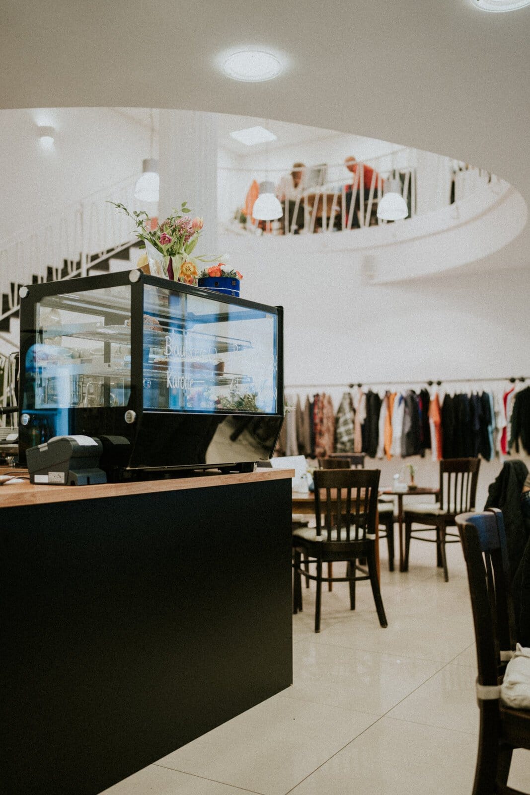 CALVI café & vintage clothing photo 3