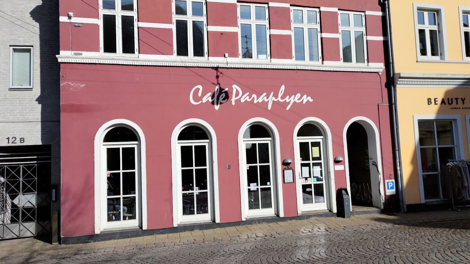 Cafe Paraplyen