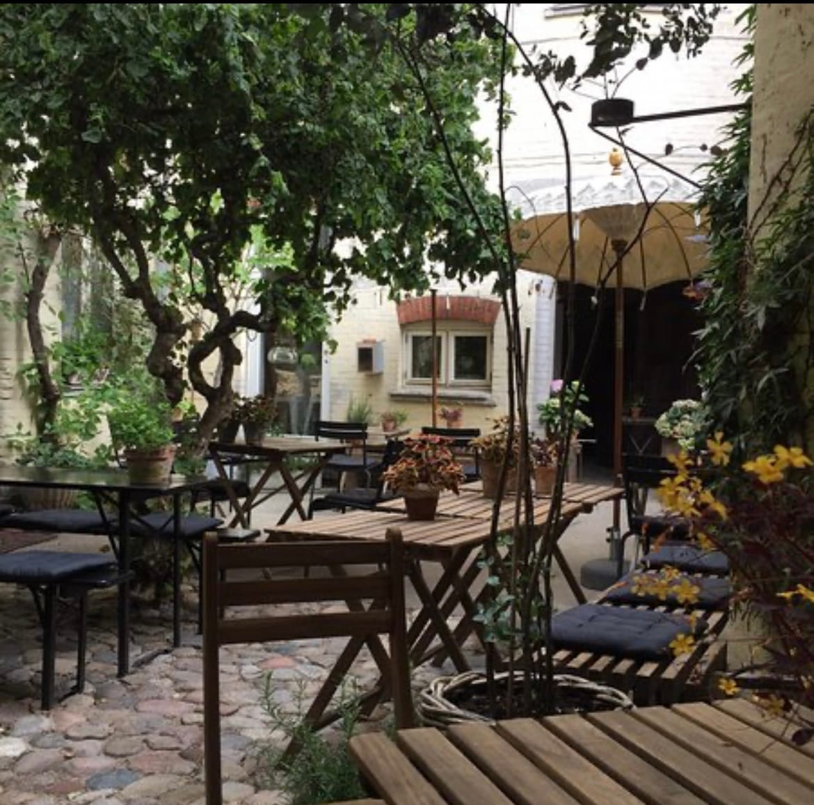 Cafe Fleuri