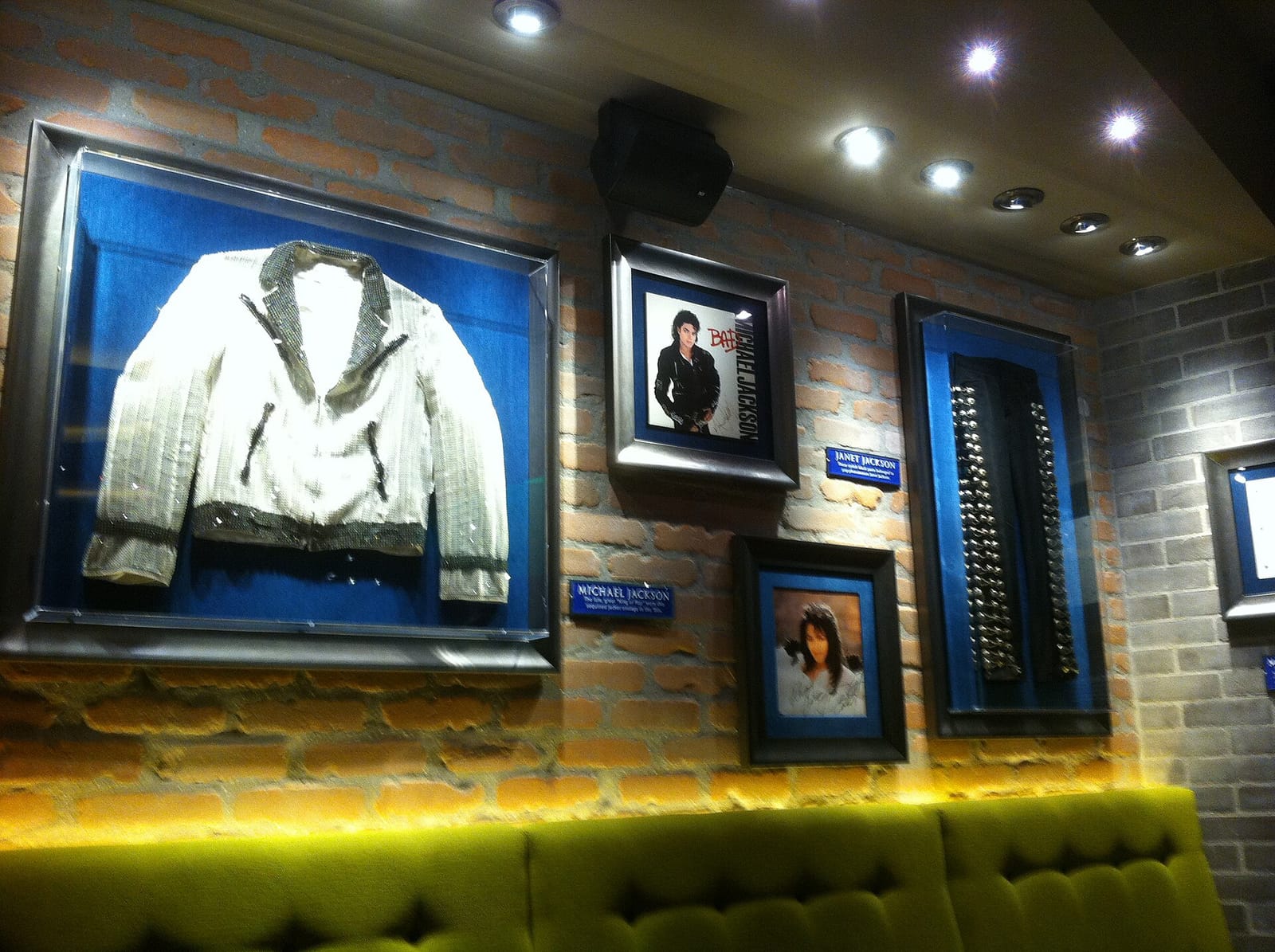 Starbucks photo 2