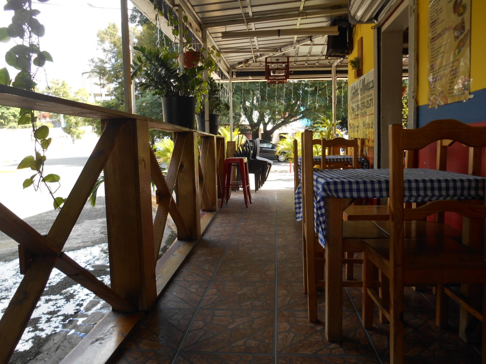Mostaza Cafeteria