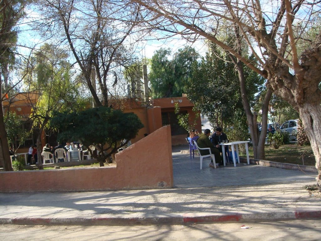café