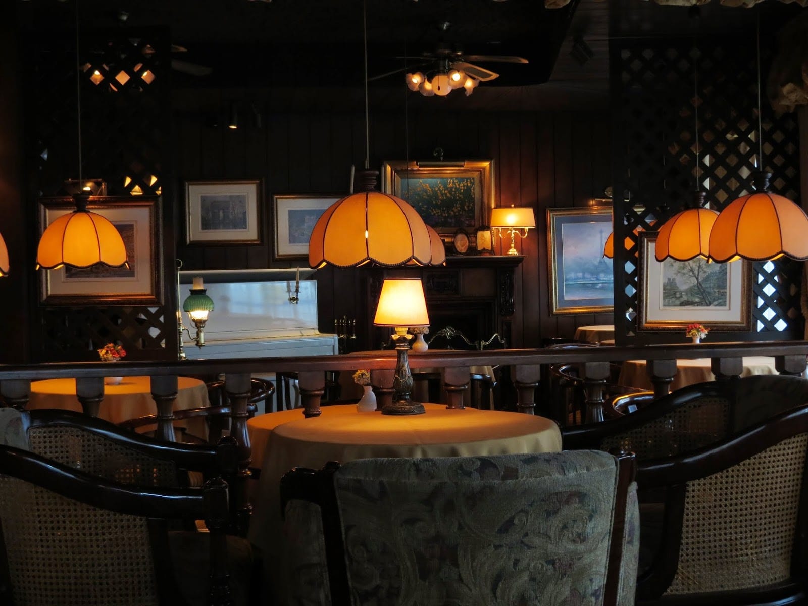 Omi Cafe Bar