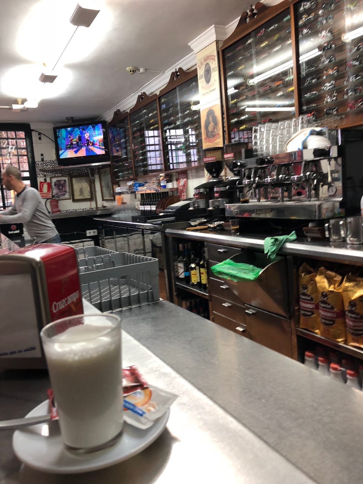 bar el canal 2