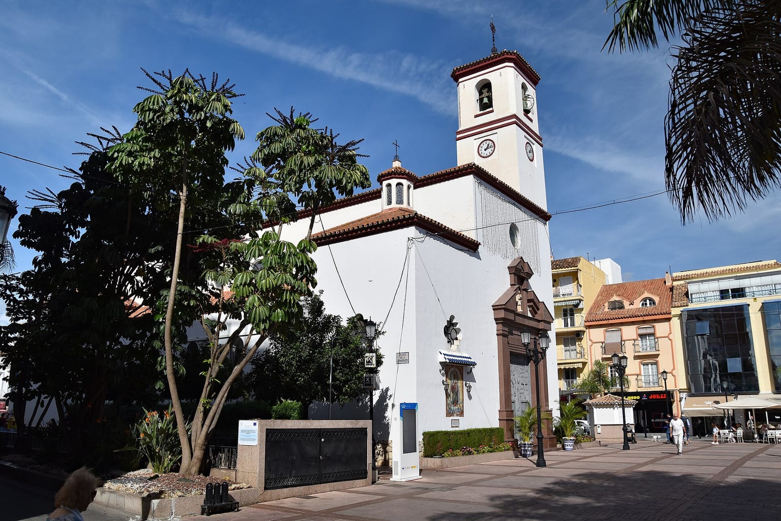 La Plaza photo 3