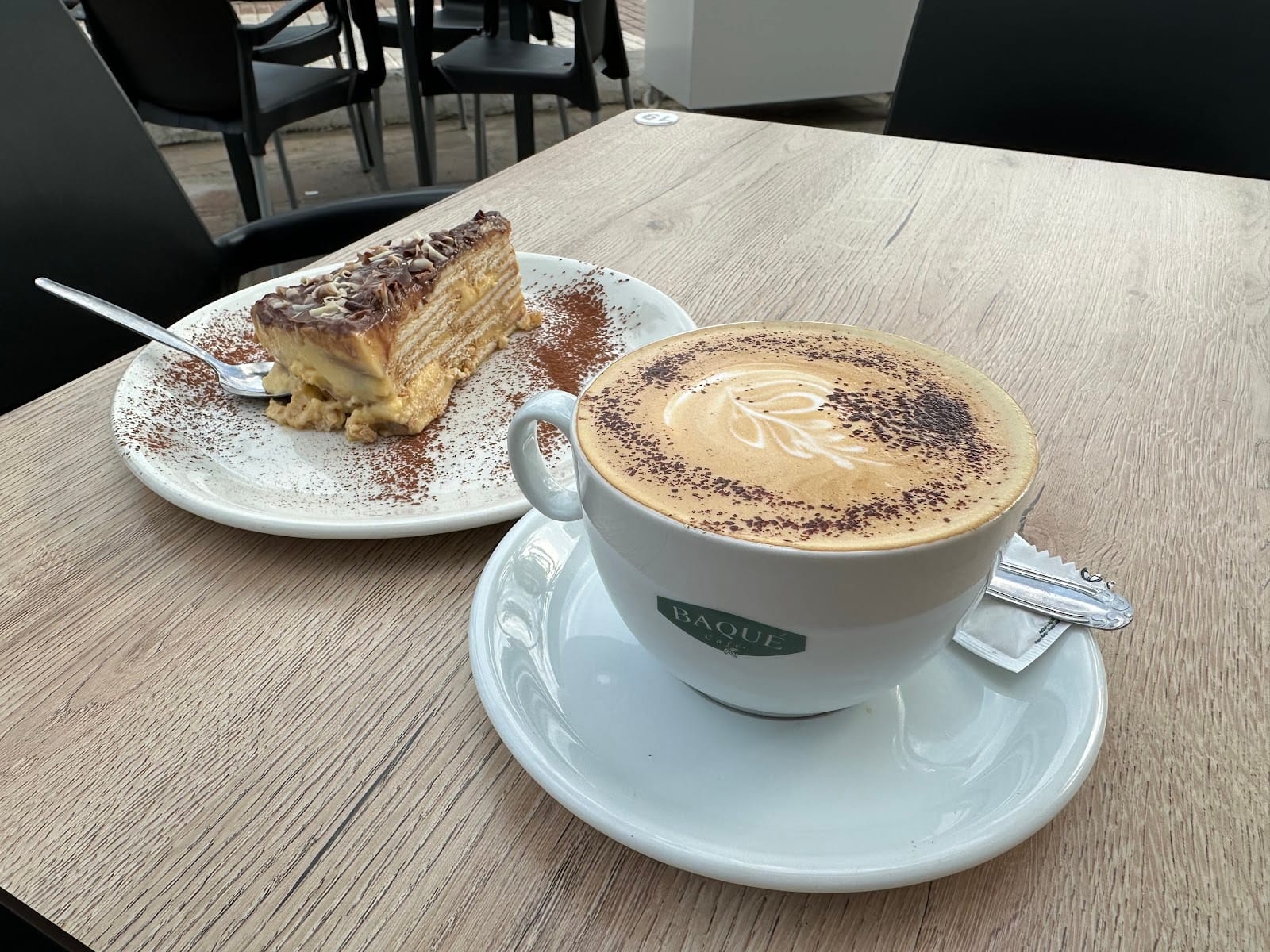 Dama Café
