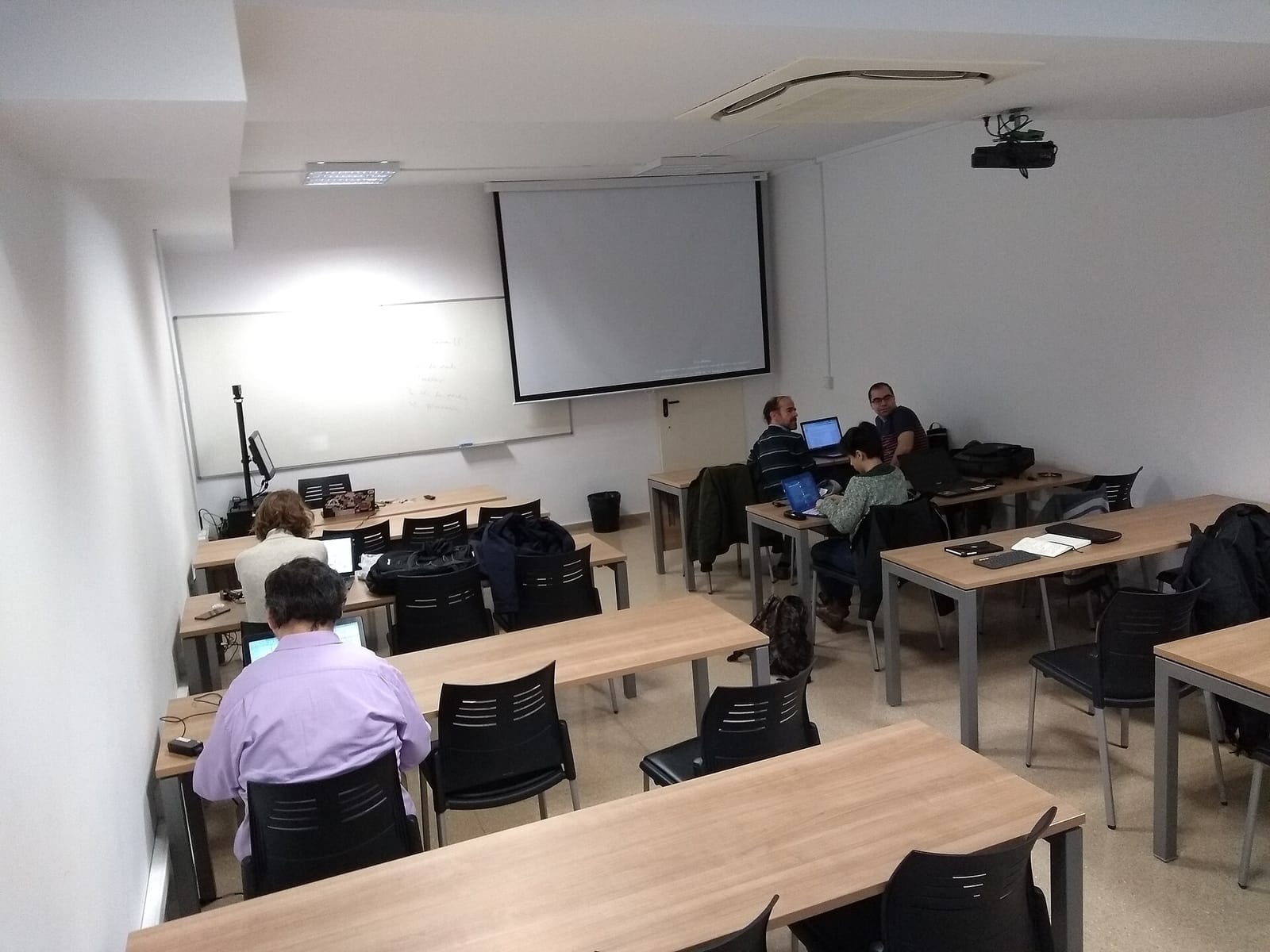 Cafetería de la Escuela Técnica Superior de Ingenierías Informática y de Telecomunicación photo 3