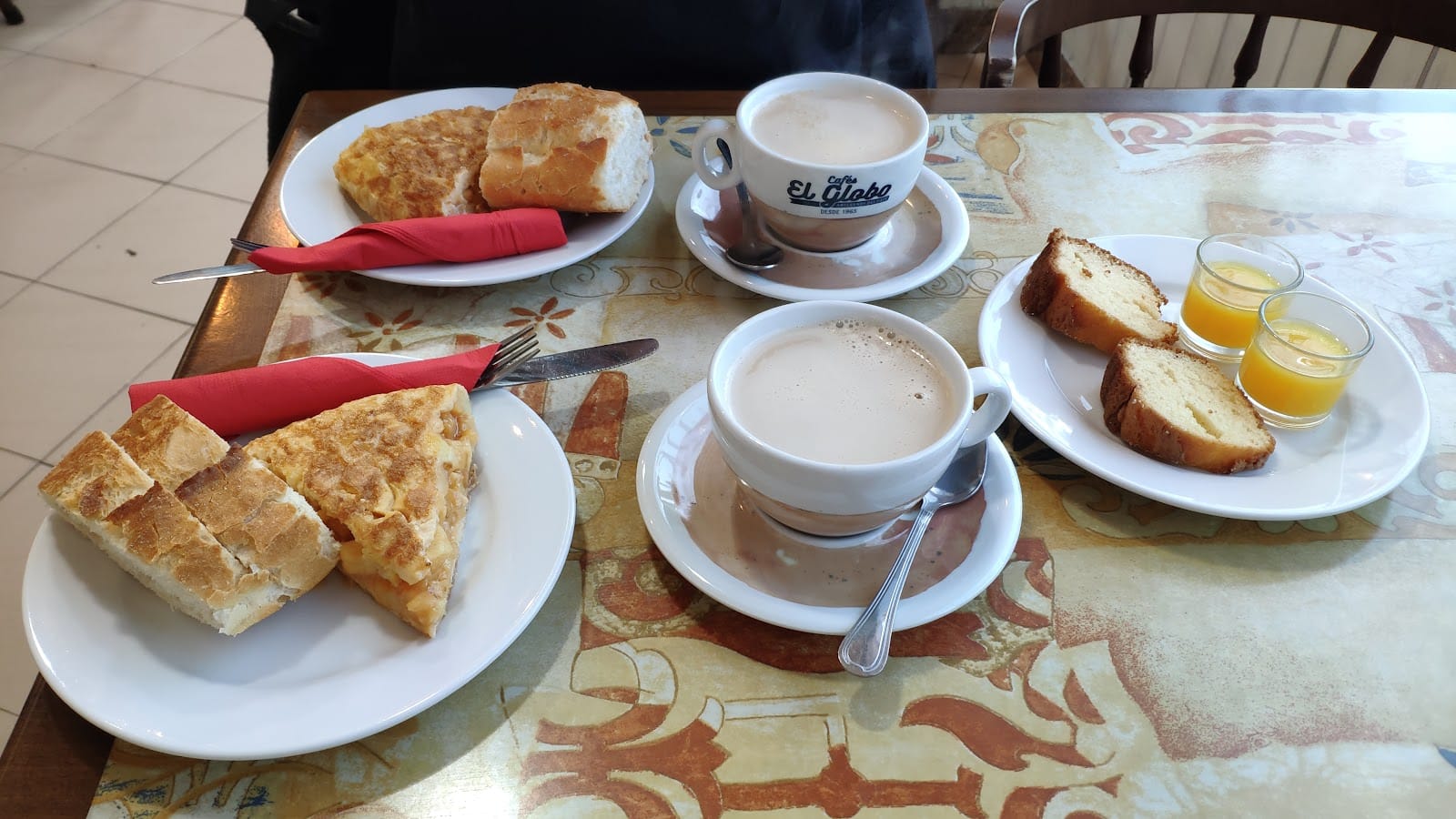 Cafetería Puerta La Villa