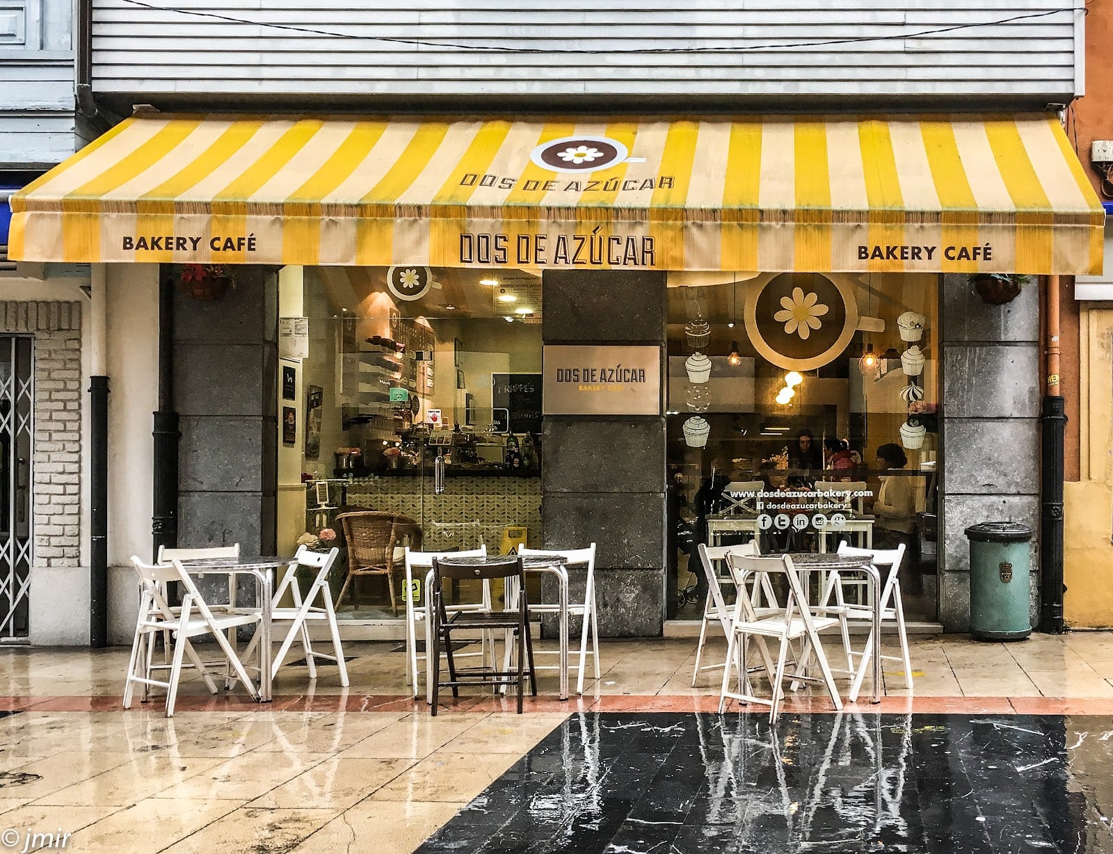 Dos de Azúcar Bakery