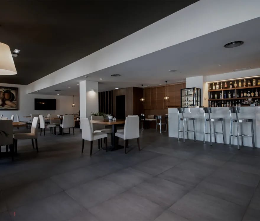 Lounge Bar photo 7