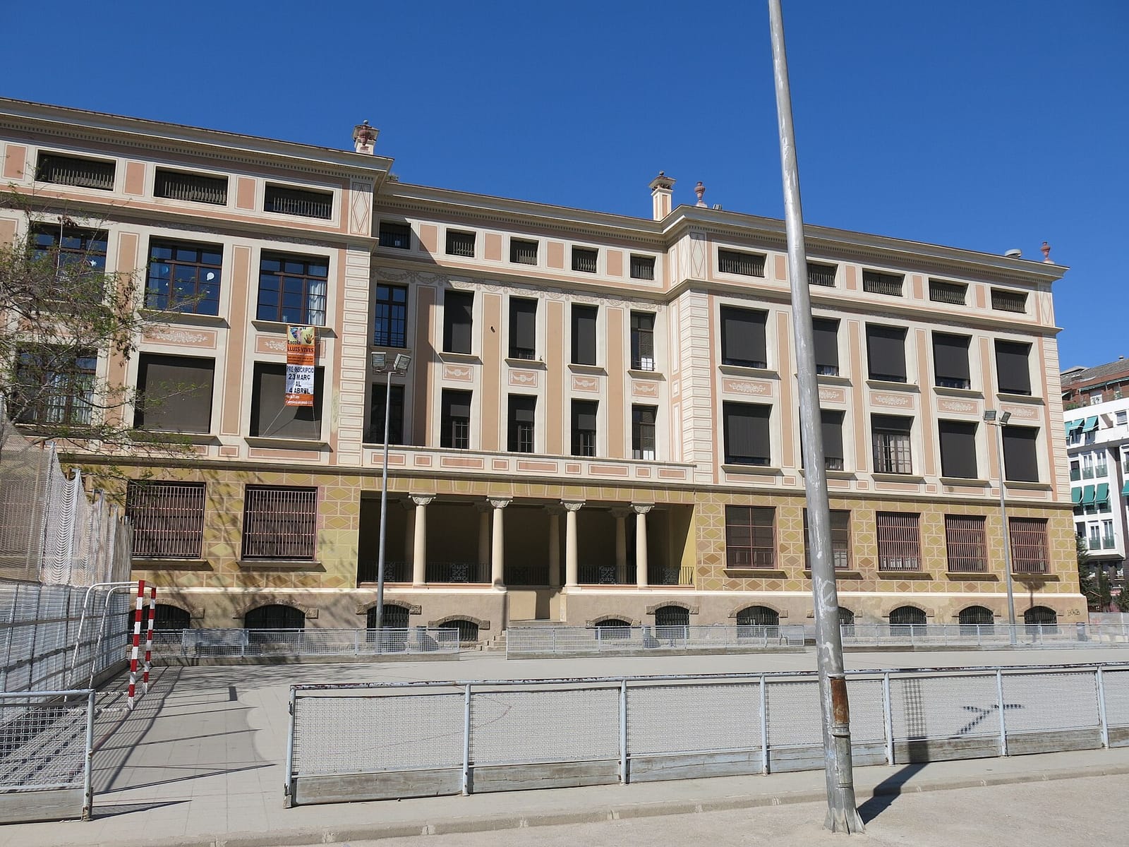 Cru Sants photo 2